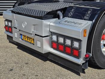 R590 V8 6X4 / 2 TANKS / NL TRUCK! 80T